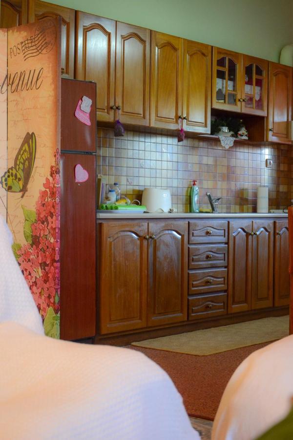 Georgia'S Village House Kondostavlos Екстериор снимка