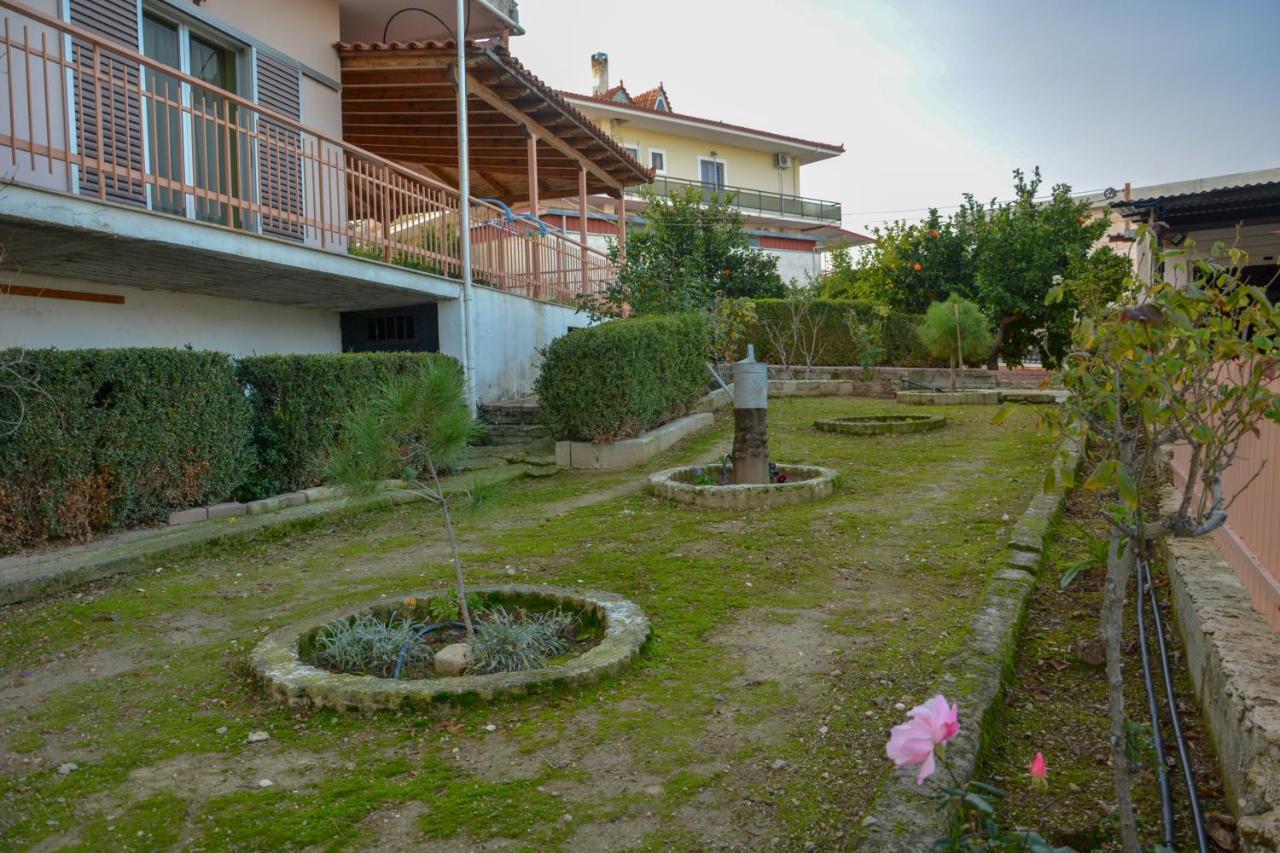 Georgia'S Village House Kondostavlos Екстериор снимка