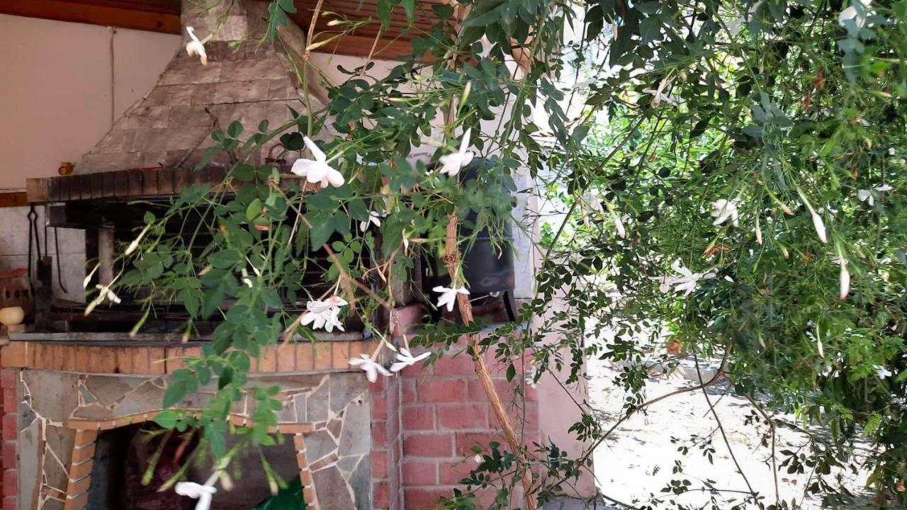 Georgia'S Village House Kondostavlos Екстериор снимка